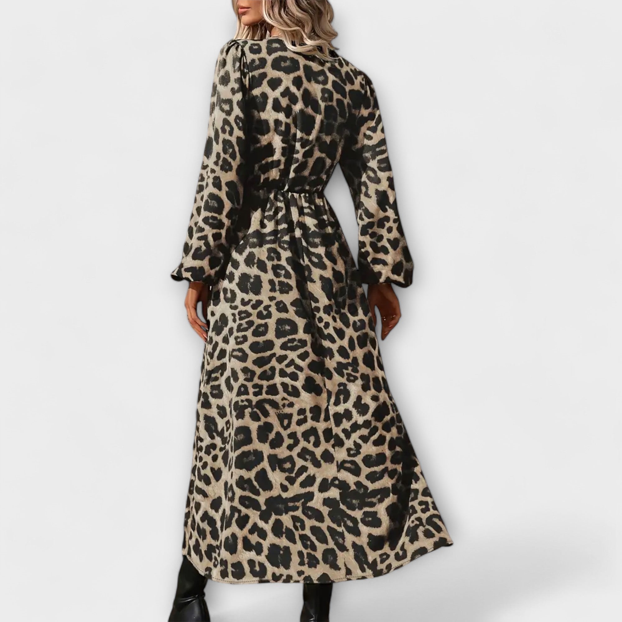 Natalie - Stilinga suknelė su leopardų raštu