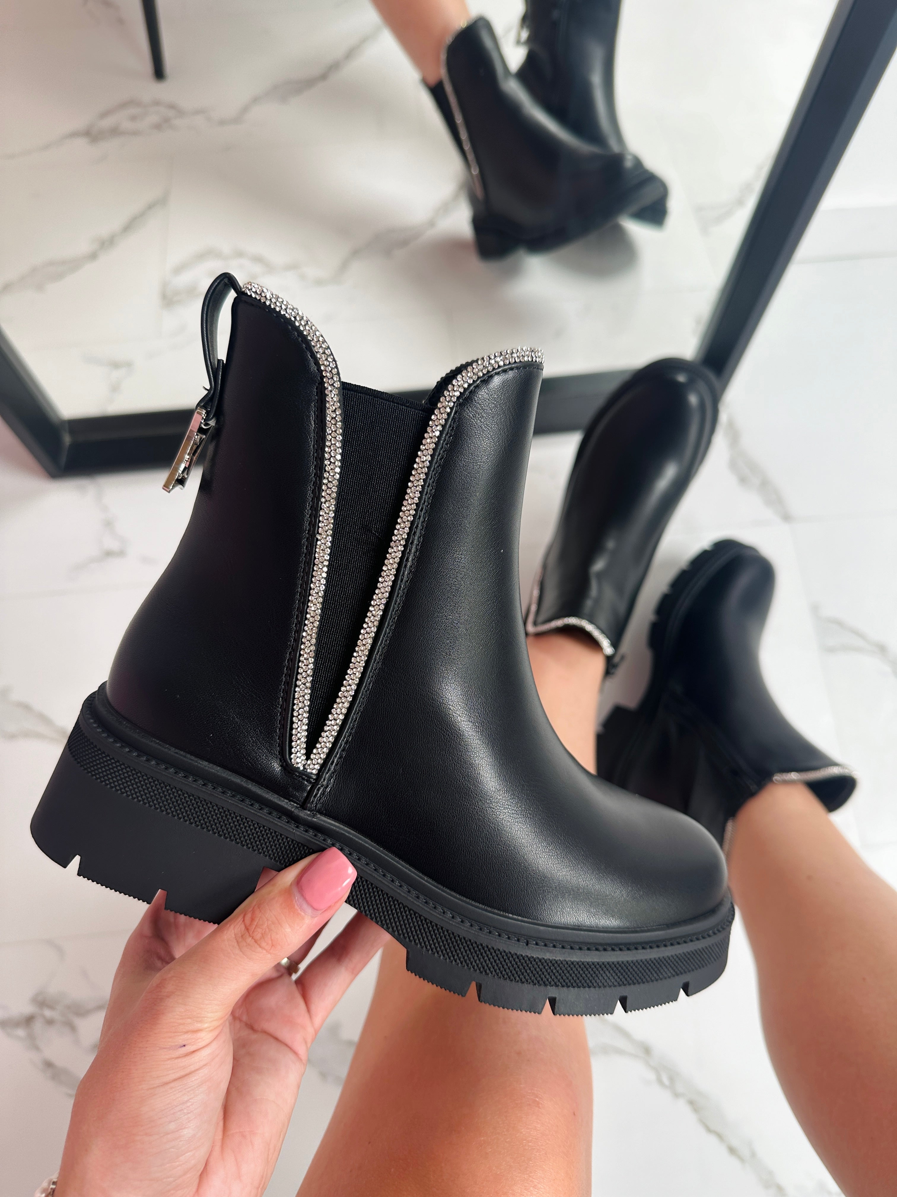 Shanty Stylish Boots